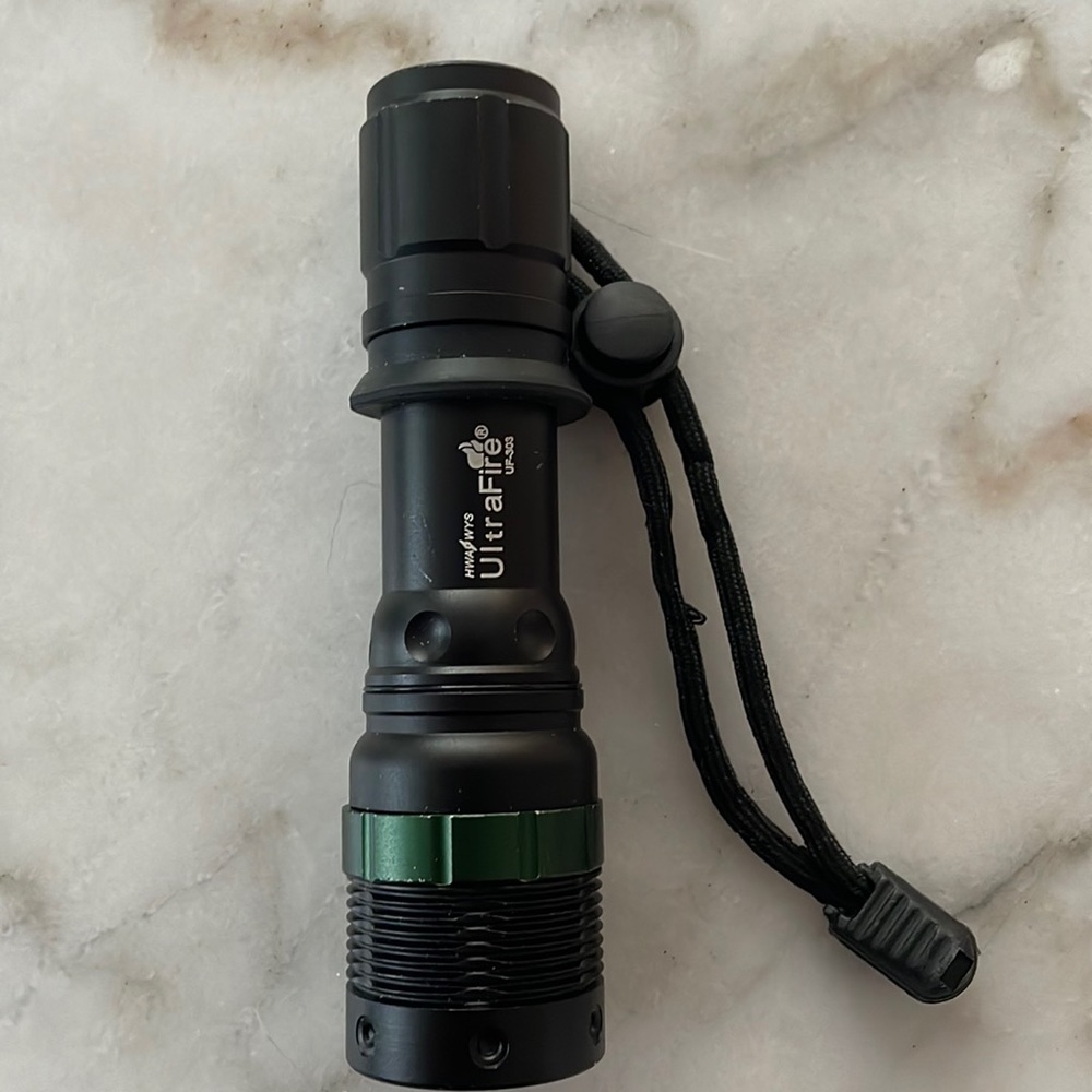 UltraFire 11-Inch Signal Traffic Wand LED Flashlights w/Strobe Mode, 250 Lumens